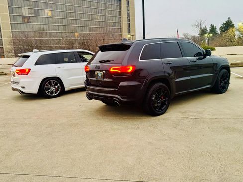 Used 2014 Jeep Grand Cherokee SRT image 42