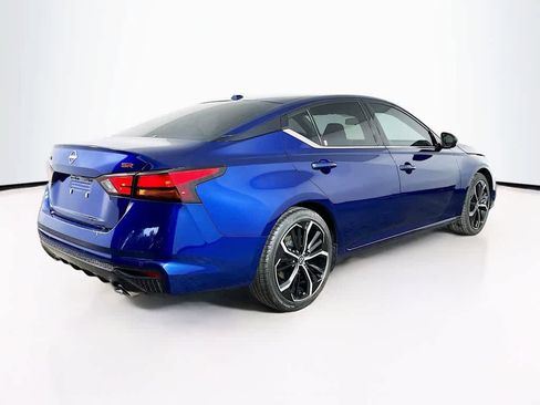 Used 2024 Nissan Altima 2.5 SR image 23