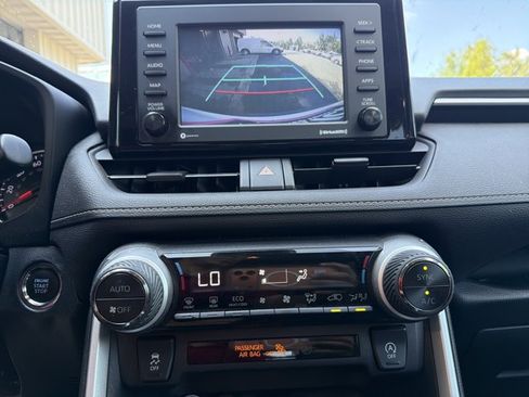 Used 2020 Toyota RAV4 XLE w/ All Weather Liner Package AWD/4WD image 20