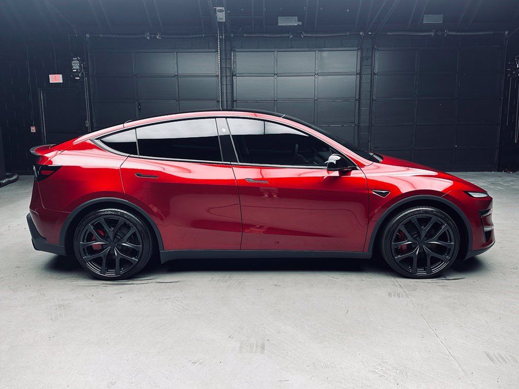 Used 2026 Tesla Model Y Performance AWD/4WD image 7