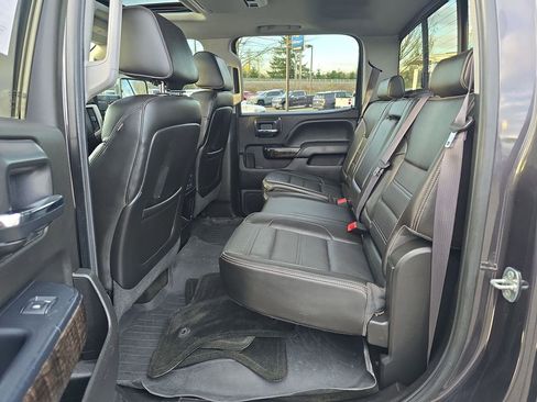 Used 2015 GMC Sierra 2500 Denali w/ Duramax Plus Package image 27