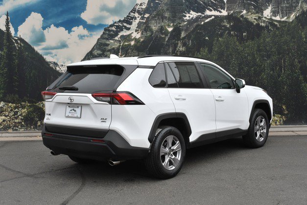 Certified 2025 Toyota RAV4 XLE AWD/4WD image 3