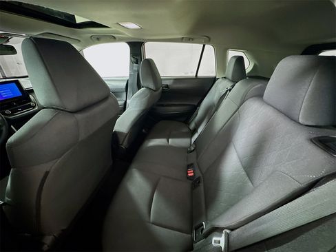 Certified 2023 Toyota Corolla Cross LE w/ Moonroof Package image 21