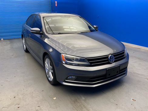 Used 2015 Volkswagen Jetta TDI SEL FWD image 2