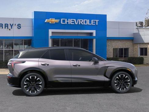 New 2025 Chevrolet Blazer EV RS image 31