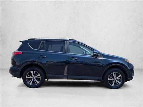 Used 2018 Toyota RAV4 XLE w/ Plus Extra Value Package FWD image 4