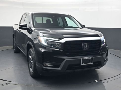 Used 2023 Honda Ridgeline RTL-E image 2