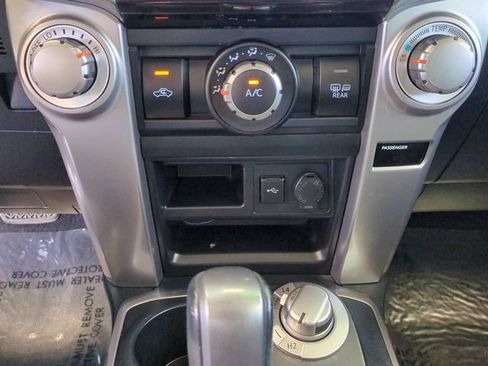 Used 2020 Toyota 4Runner SR5 Premium AWD/4WD image 19