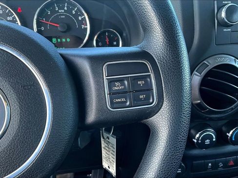 Used 2015 Jeep Wrangler Unlimited Sport AWD/4WD image 14