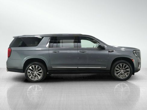 Used 2021 GMC Yukon XL Denali w/ Denali Premium Package image 6