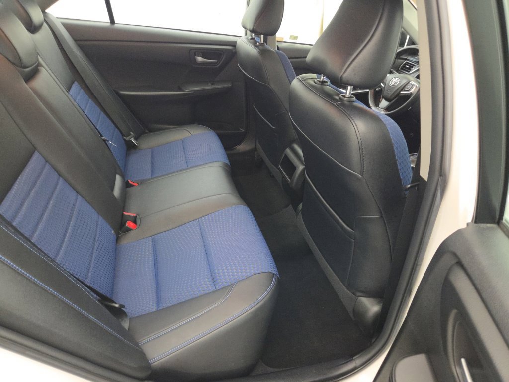 Used 2016 Toyota Camry SE FWD image 17