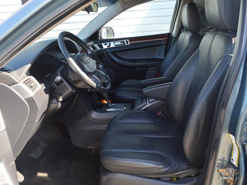 Used 2005 Chrysler Pacifica Touring w/ Comfort Convenience Group image 10