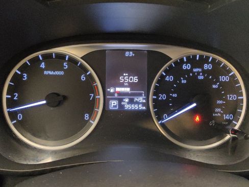 Used 2023 Nissan Versa S FWD image 23