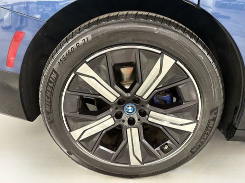 Used 2023 BMW iX xDrive50 w/ Ultimate Package 2 image 31
