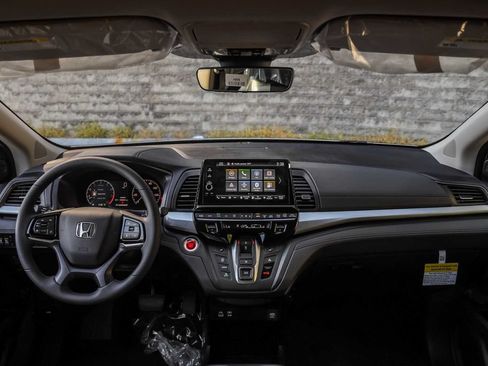 New 2026 Honda Odyssey EX-L image 11
