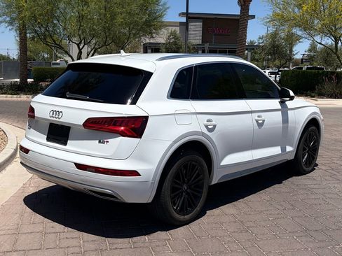 Used 2019 Audi Q5 2.0T Premium AWD/4WD image 3