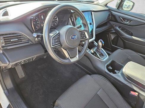 Used 2024 Subaru Outback Premium image 9