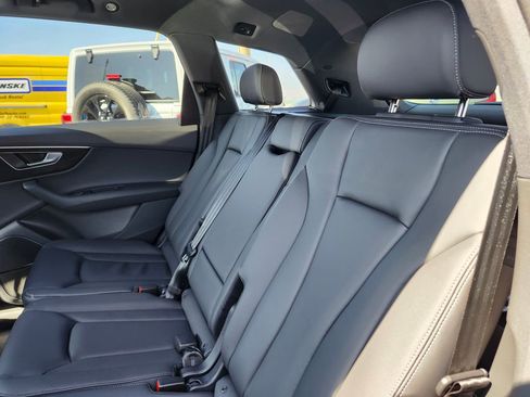 New 2026 Audi Q7 2.0T Premium image 14