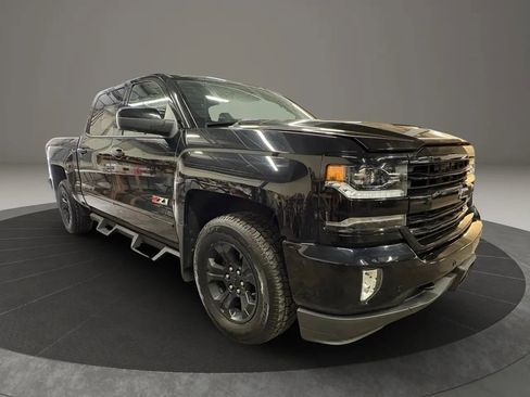 Used 2017 Chevrolet Silverado 1500 LTZ Z71 w/ Midnight Edition image 2