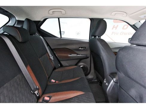 Used 2024 Nissan Kicks SR FWD image 9