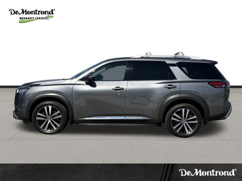 Used 2023 Nissan Pathfinder Platinum w/ Lighting Package (N93) image 8