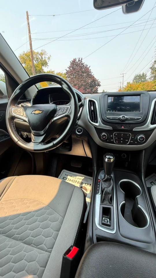 Used 2019 Chevrolet Equinox LT FWD image 14