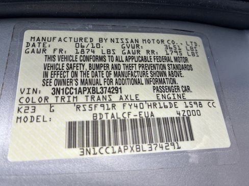 Used 2011 Nissan Versa Sedan image 28