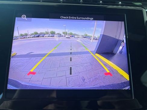 New 2025 Jeep Grand Cherokee Altitude image 18