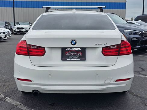 Used 2013 BMW 320i Sedan RWD image 4