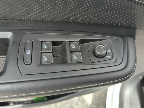 Used 2024 Volkswagen Atlas SE FWD image 34