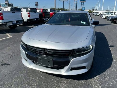 Used 2023 Dodge Charger SXT image 5