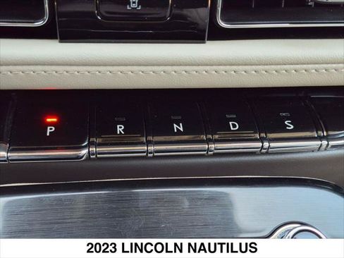 Used 2023 Lincoln Nautilus Reserve FWD image 20