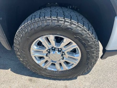 Used 2020 GMC Sierra 2500 Denali w/ Denali Ultimate Package AWD/4WD image 23