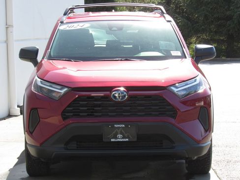 Certified 2024 Toyota RAV4 LE AWD/4WD image 3