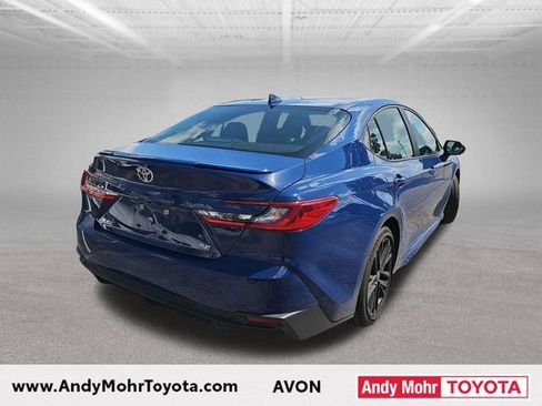 Used 2025 Toyota Camry SE FWD image 7