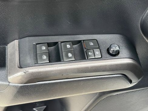 Used 2021 Toyota Tacoma TRD Off-Road w/ Technology Package AWD/4WD image 11