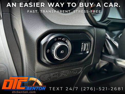 Used 2025 Jeep Wrangler Unlimited Sport AWD/4WD image 14
