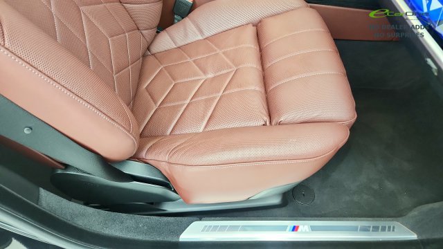 Used 2025 BMW i7 eDrive50 w/ M Sport Package RWD image 41