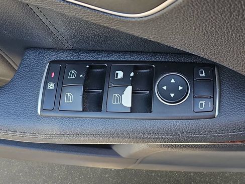 Used 2012 Mercedes-Benz E 350 Sedan image 30