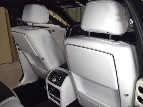 Certified 2022 Rolls-Royce Ghost Black Badge image 18