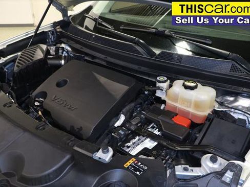 Used 2019 Chevrolet Traverse LT image 26