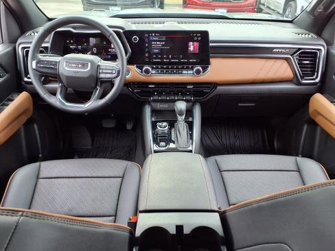 Used 2025 GMC Canyon AT4 w/ Technology Plus Package image 4