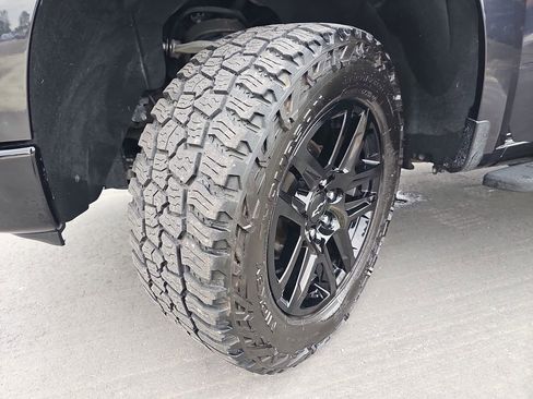 Used 2022 Chevrolet Silverado 1500 LT Trail Boss w/ LT Trail Boss Premium Package AWD/4WD image 36