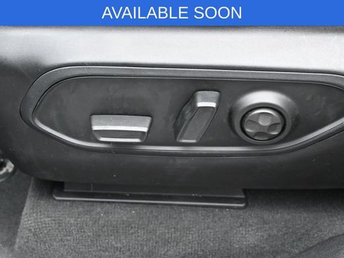 Used 2022 Jeep Grand Cherokee Limited AWD/4WD image 10