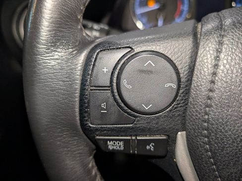 Used 2018 Toyota Corolla SE image 41