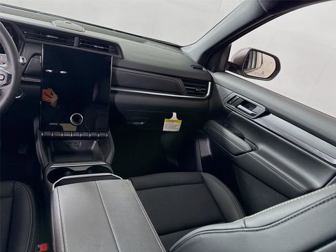 New 2026 GMC Terrain Elevation image 17