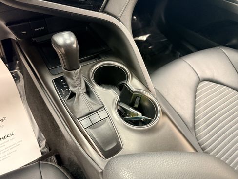 Used 2023 Toyota Camry SE FWD image 31
