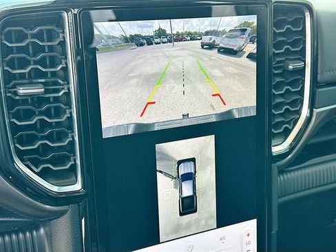 Used 2025 Ford Ranger Lariat w/ Black Appearance Package AWD/4WD image 14