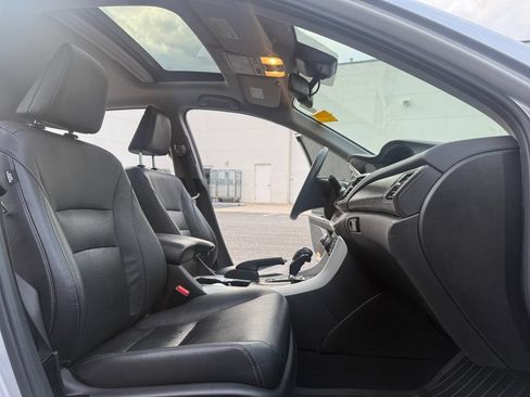 Used 2015 Honda Accord Touring image 26