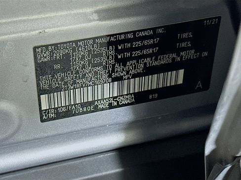 Used 2021 Toyota RAV4 XLE image 12